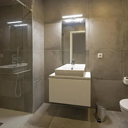 Flh Gaia Flat With Balcony 아파트 빌라노바데가이아