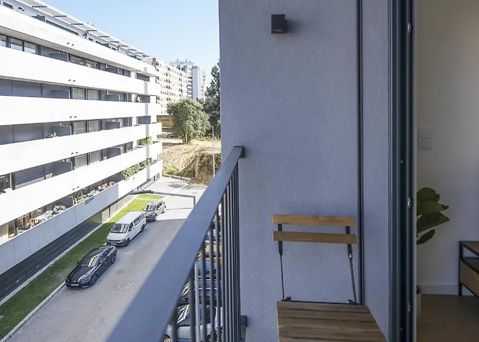 Flh Gaia Flat With Balcony